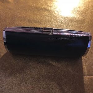 Black clutch